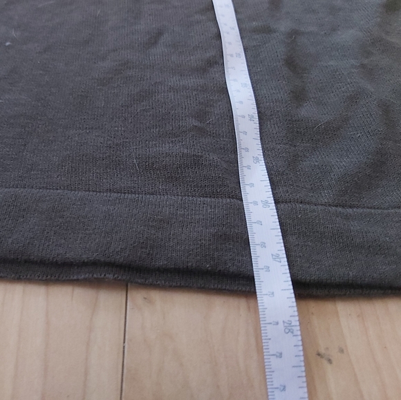 American Blue muted olive v neck - Picture 4 of 8